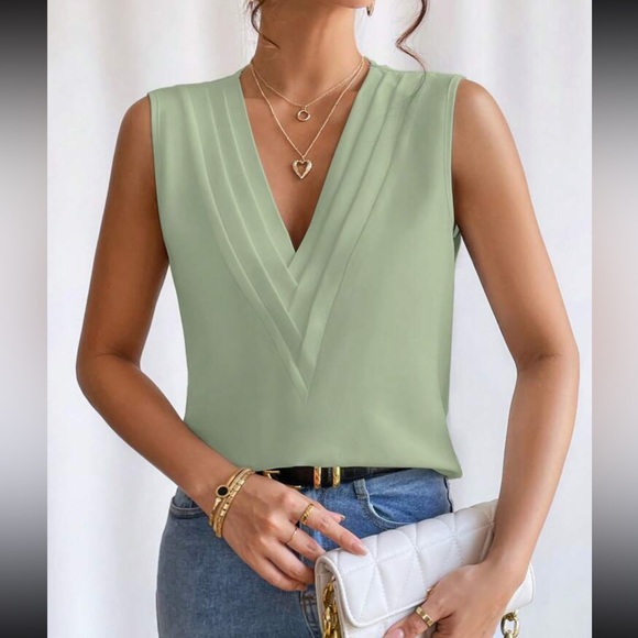 Luxe V neck blouse - Picture 15 of 15